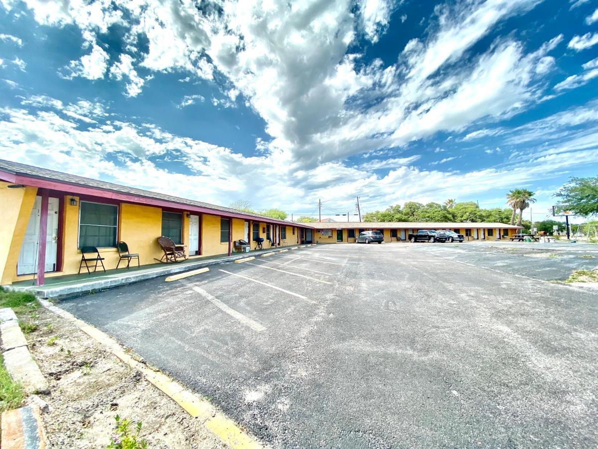 Tropic Motel Aransas Pass Exterior foto